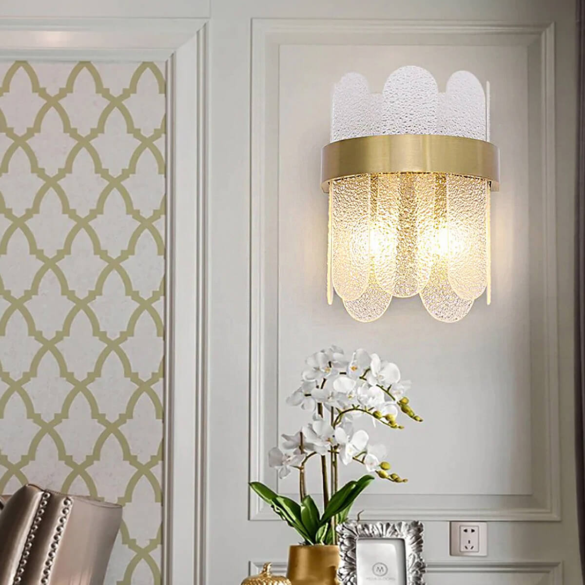 Postmodern-Nordic-bedside-crystal-wall-lamp-living room2 | Siljoy