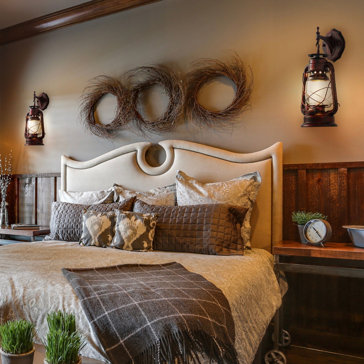 Rustic Lantern Outdoor Wall Sconce | Siljoy Lighting