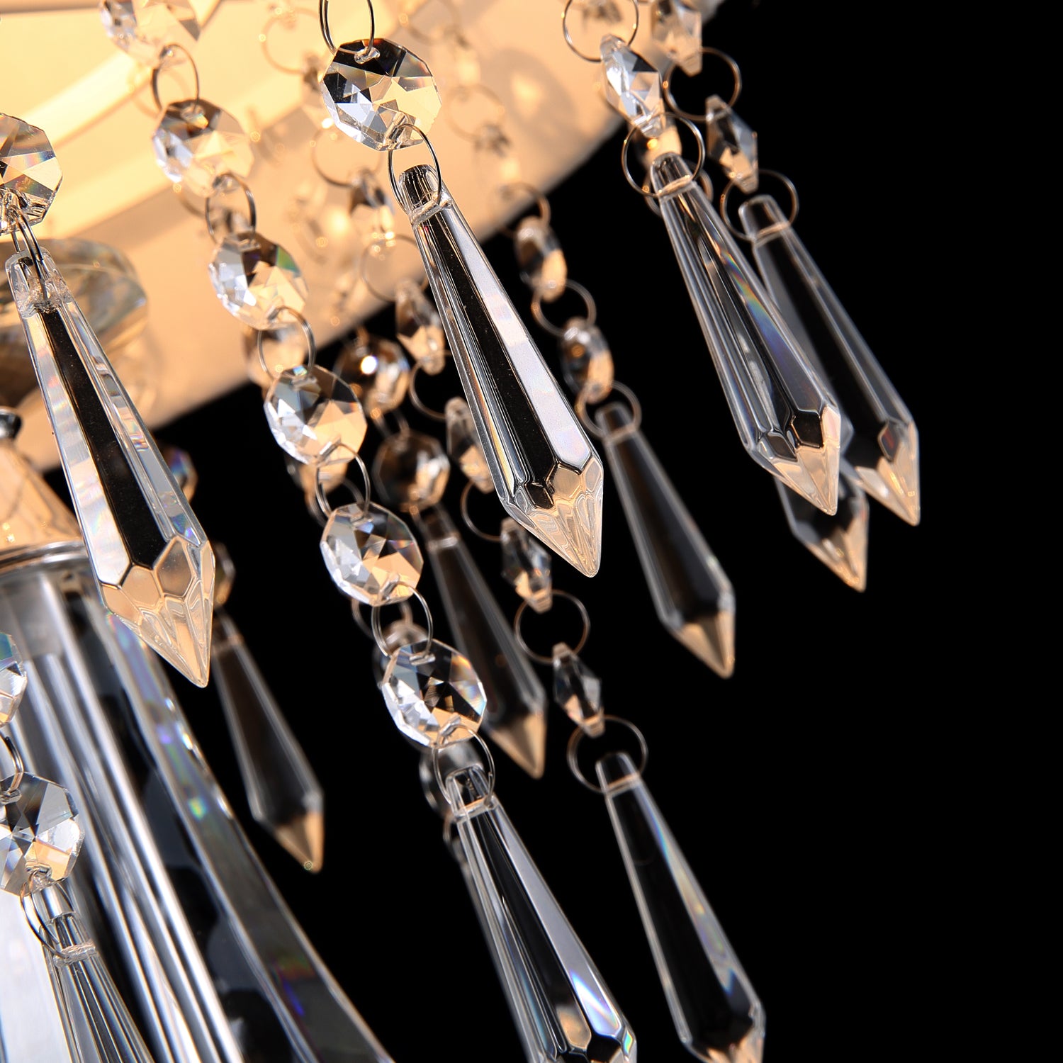 Modern-White-Bedside-Crystal-Table-Lamp-For-Bedroom-Crystal-Detail