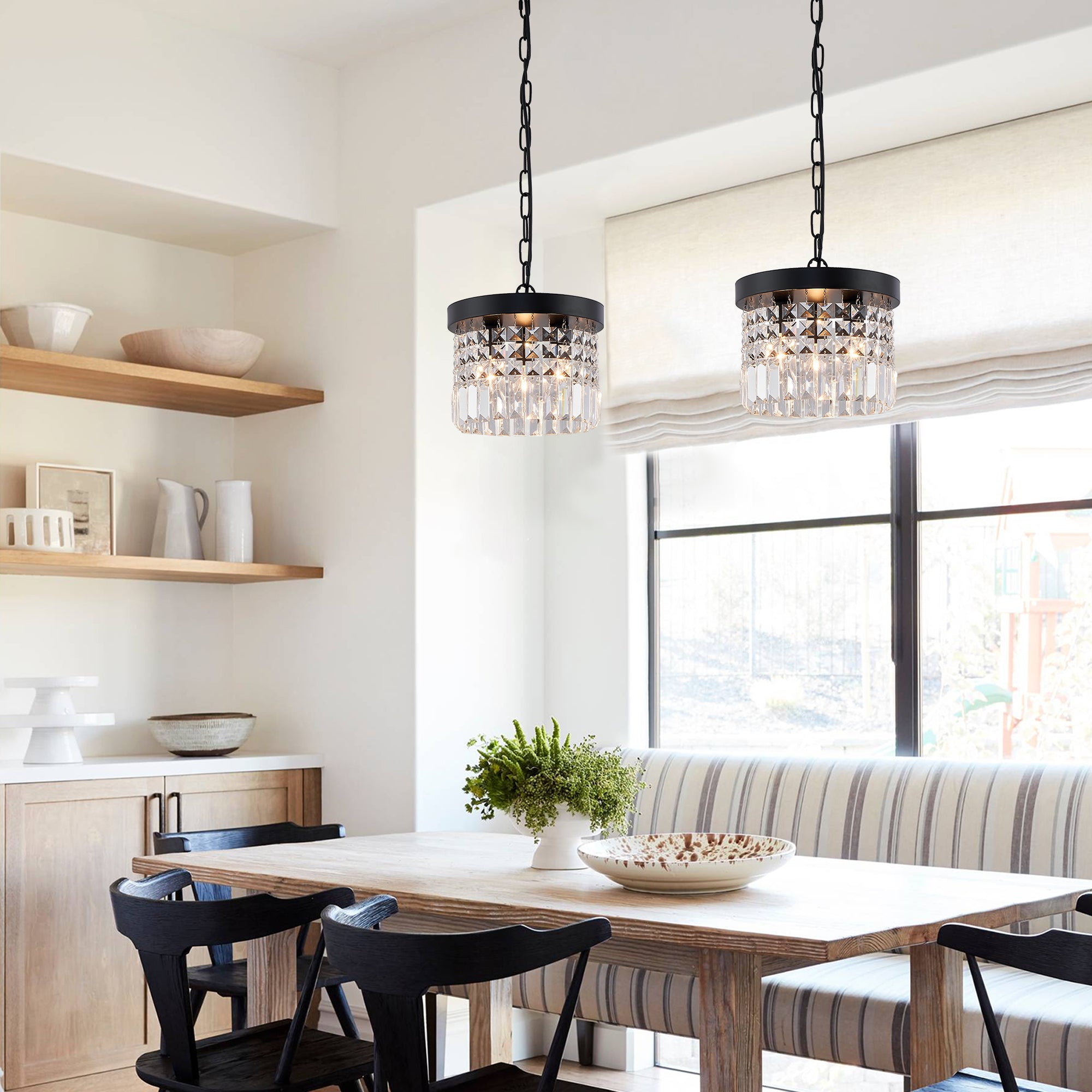 MOOONI-Matte-Black-Round-Crystal-Pendant-Light-Living-Room