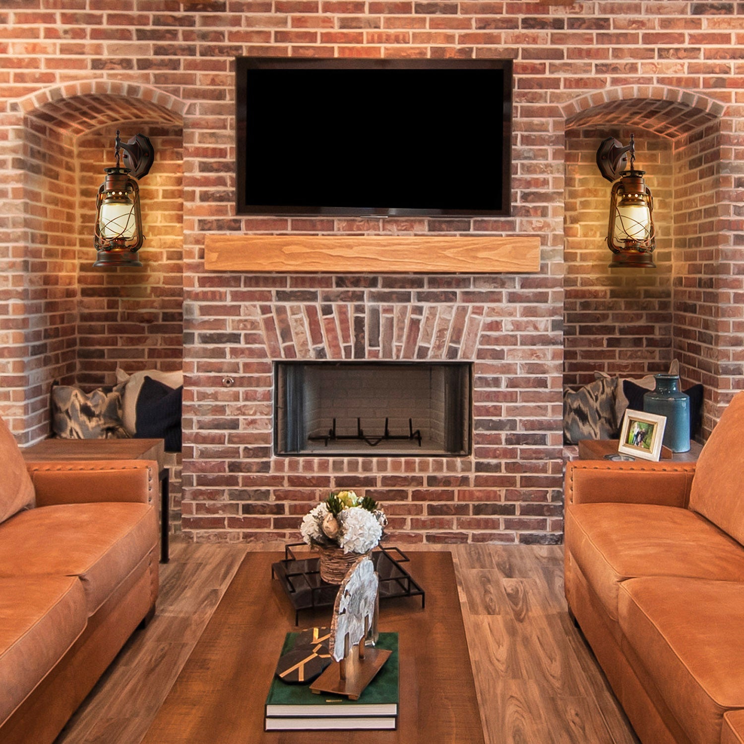 Rustic Lantern Outdoor Wall Sconce | Siljoy Lighting